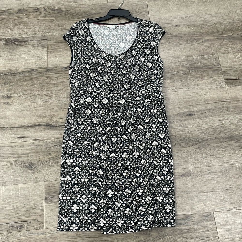 Borden Black and White Short Sleeve Knee Length Dress Size 14